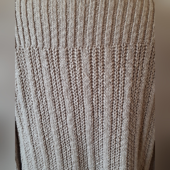 Beige Sweater - Picture 5 of 8